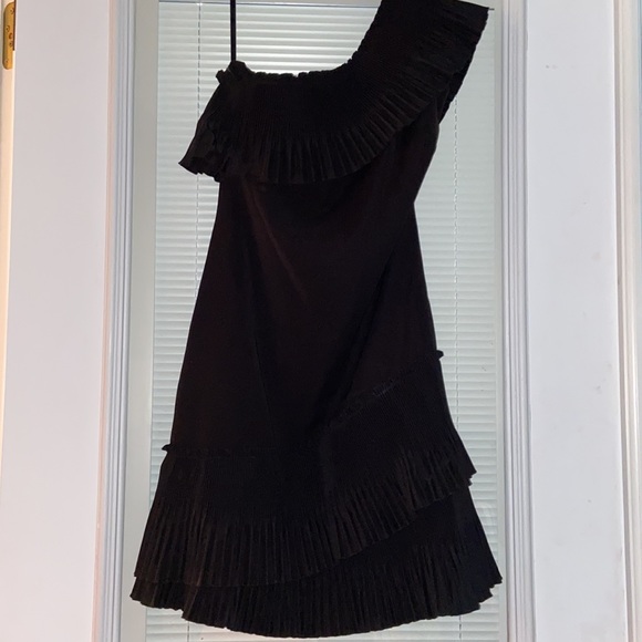 NWT WHBM One Shoulder Ruffle Hem dress - Picture 5 of 8